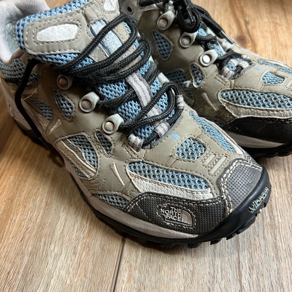 The North Face Tan and Blue Trail Shoes - Picture 2 of 9